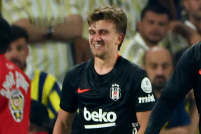 Beşiktaş'ta Rıdvan Yılmaz derbide sakatlandı