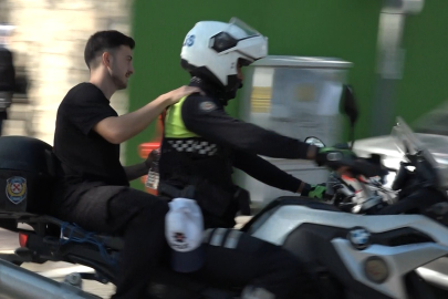 KPSS'de kimlik telaşı: Motosikletli polis adayı sınava yetiştirdi
