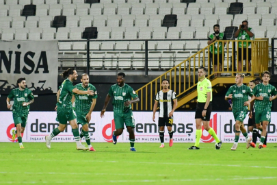 Timsah Manisa deplasmanında 90+2'de hayat buldu: 1-2