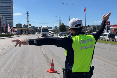 Bursa’da tır ve çekicilere şehir içi denetimi