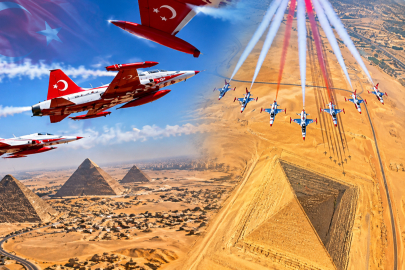 Türk Yıldızları'ndan piramitler üzerinde nefes kesen gösteri
