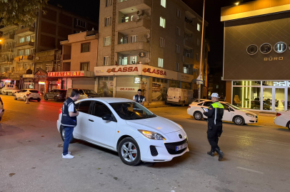 İnegöl'de huzur operasyonu: Yüzlerce kişi ve araç didik didik arandı