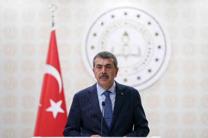 Bakan Tekin duyurdu: Öğretmenlere 2. il dışı tayin hakkı