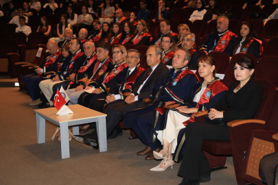 BUÜ Tıp Fakültesi'nde yeni hekim adayları için ilk ders zili