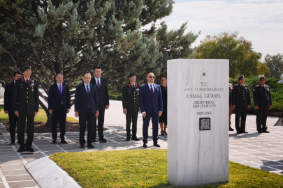 4. Cumhurbaşkanı Cemal Gürsel mezarı başında anıldı
