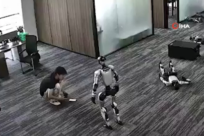 Çin’de insansı robot geliştiricisine saldırdı