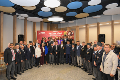 Başkan Erkan Aydın kahraman gazilerimiz ve aileleriyle buluştu