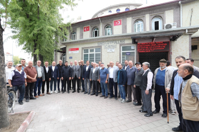 Hacı Lütfullah Camii'nde duvarlar kalktı: Çevre yenilendi