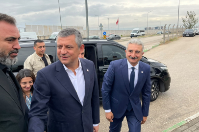 Özgür Özel Bursa'da: Bozbey'i cezaevinde ziyaret etti