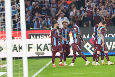 Trabzon'da tarihi derbi: Galatasaray'a 4-0'lık şok