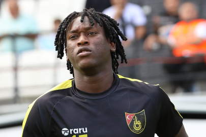 İstanbulsporlu genç oyuncu Elvin Mendy Manisa’da anjiyoya alındı