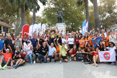 Mudanya'da triatlon heyecanı: Şampiyonlar kupasını aldı