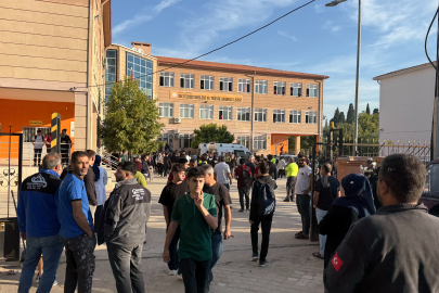 Okul kapısında kurşun yağdırdı: 2 öğrenci ağır yaralı