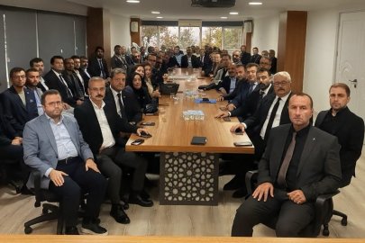 Kamu-Sen'den MHP İl Başkanı Özcanbaz'a 'hayırlı olsun' ziyareti