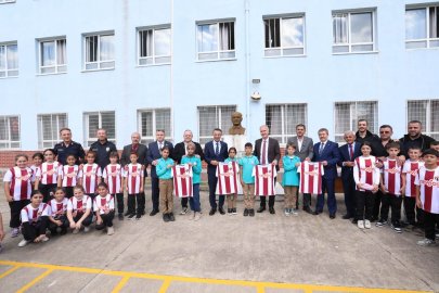 "Bir Çocuğun Mutluluğu" projesinde 750 forma daha dağıtıldı