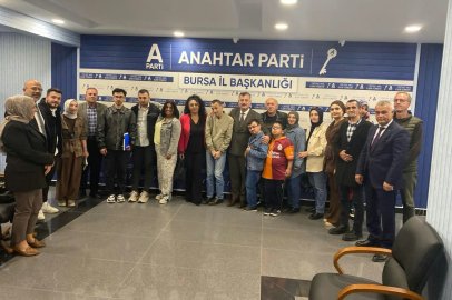 OBİSAD ve Anahtar Parti buluştu: "Acıma değil eşit yaşam hakkı"
