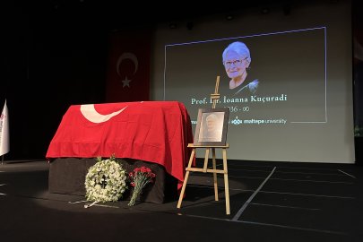 Prof. Dr. İoanna Kuçuradi son yolculuğuna uğurlandı