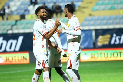 Göztepe Eyüpspor'u farklı yendi: Sahadan 4-0 galip ayrıldı