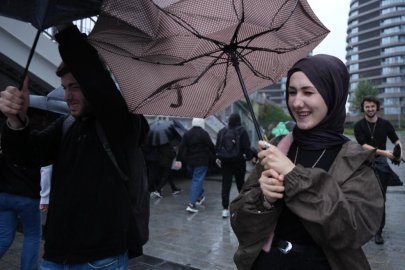 İstanbul'da sağanak nedeniyle okullara 1 gün ara verildi