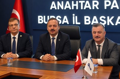 Ağıralioğlu Bursa’dan seslendi: “2002’ye benzer bir fırtına geliyor”