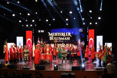 Bursa’nın 700. fetih yılında mehter coşkusu ve Ayna konseri