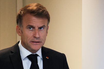 'Cumhuriyeti yıkmaya çalışanlar hesap verecek': Macron'dan ulusa sesleniş