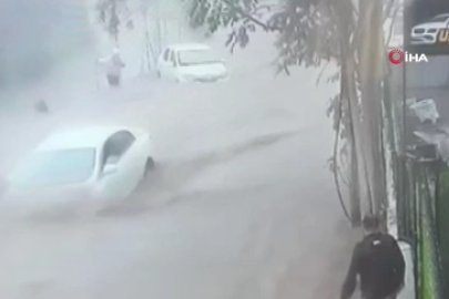 Selde canını hiçe saydı, sürücüyü böyle kurtardı!