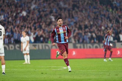 Trabzonspor evinde Beşiktaş'ı iki golle geçti: 2-0