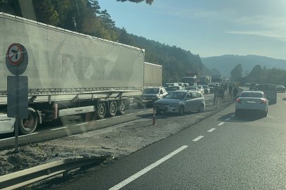Türbin kanatları viraja sığmadı, trafik karşı şeride aktı