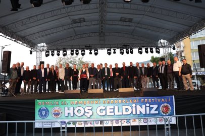 Başkan Deviren festivali açtı: "Yaşasın Cumhuriyet!"