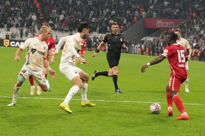 Dolmabahçe'de 2 gollü zafer: Beşiktaş, Başakşehir'i devirdi