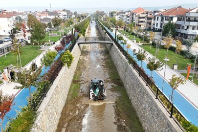 İnegöl Belediyesi'nden kış öncesi sel önlemi: Temizlik başladı