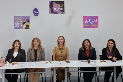 Nilüferli kadın muhtarlar 26 Ekim özel etkinliğinde buluştu