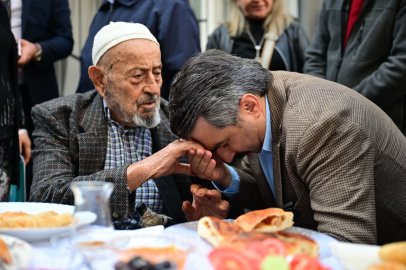 Piremir'de samimi buluşma: Oktay Yılmaz sokak kahvaltısında