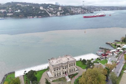 İstanbul Boğazı çamurla kaplandı