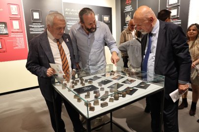 Mektup zarflarındaki gizli tarih Nâzım Hikmet Kültürevi'nde