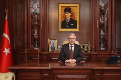 Vali Erol Ayyıldız’dan 29 Ekim mesajı: "Cumhuriyet en büyük teminatımızdır"