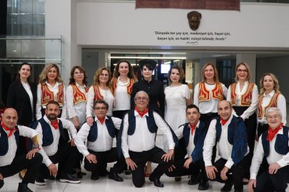 Efe adımlarıyla 103. yıl kutlaması: Bursa Tabip Odası'ndan unutulmaz Cumhuriyet balosu