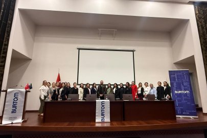 Op. Dr. Doğan Fakıoğlu'ndan UİB personeline hayati seminer: Meme kanserinde erken teşhis hayat kurtarır