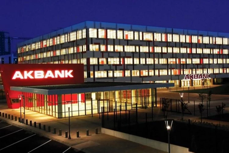 Akbank'tan 'kredi kartlarında mükerrer işlem' açıklaması