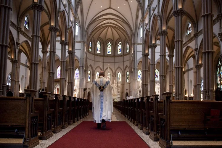 ABD'de kiliselerde cinsel istismar skandalı