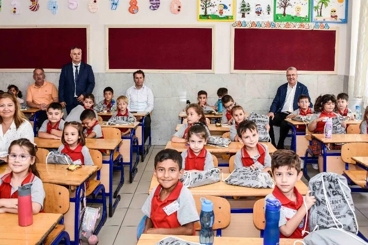 Başkan Özkan, öğrencilerin okul heyecanına ortak oldu