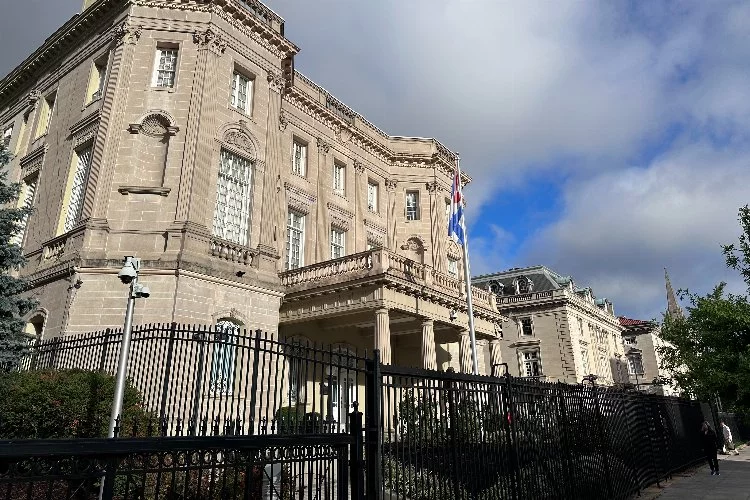 ABD'de Küba Büyükelçiliği'ne molotof kokteyli saldırı