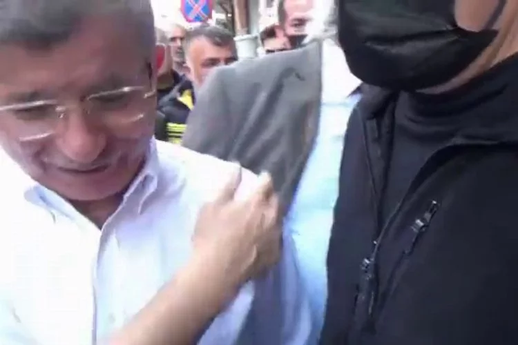 Ahmet Davutoğlu'na şok tepki: Sen devlet hainisin