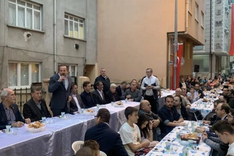 AK Partili Refik Özen'den Bursa'da anlamlı iftar