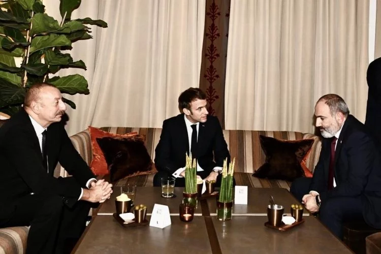 Aliyev Brüksel’de Macron ve Paşinyan ile görüştü