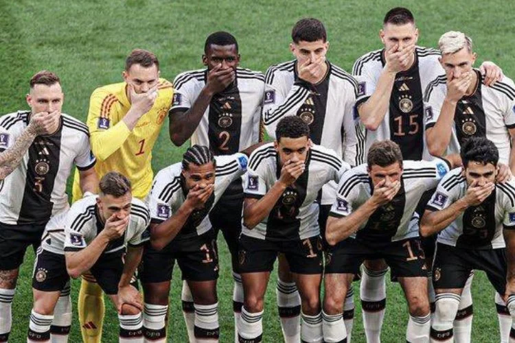 Almanya'dan Dünya Kupası'nda dikkat çeken protesto