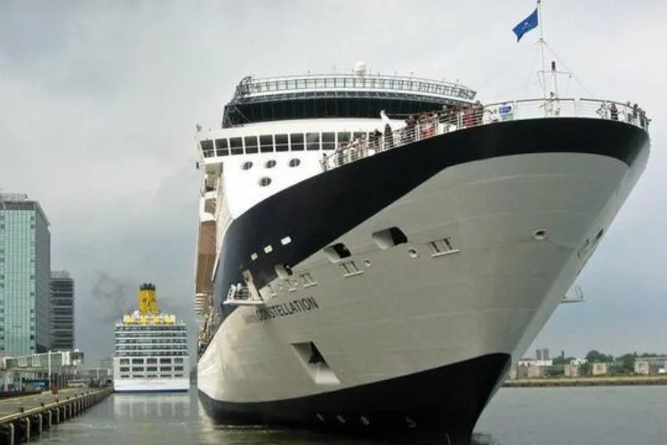 Amsterdam'da büyük yolcu gemileri yasaklandı