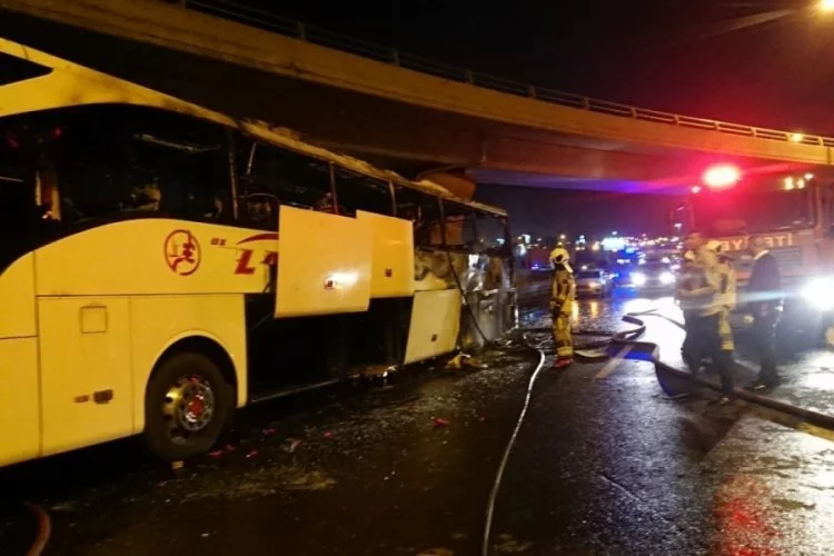 Ankara'da yolcu otobüsü alev alev yandı