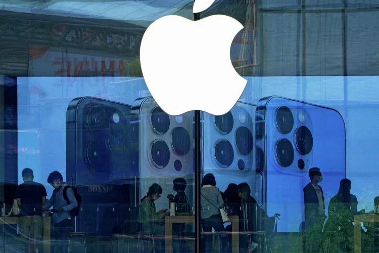 Apple, iPhone mini serisine son veriyor